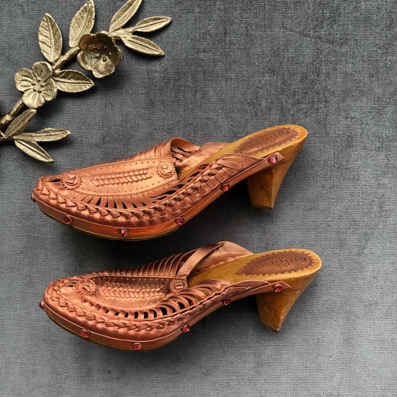 Bridget Shuster copper metallic abba clogs mules - Picture 3 of 4